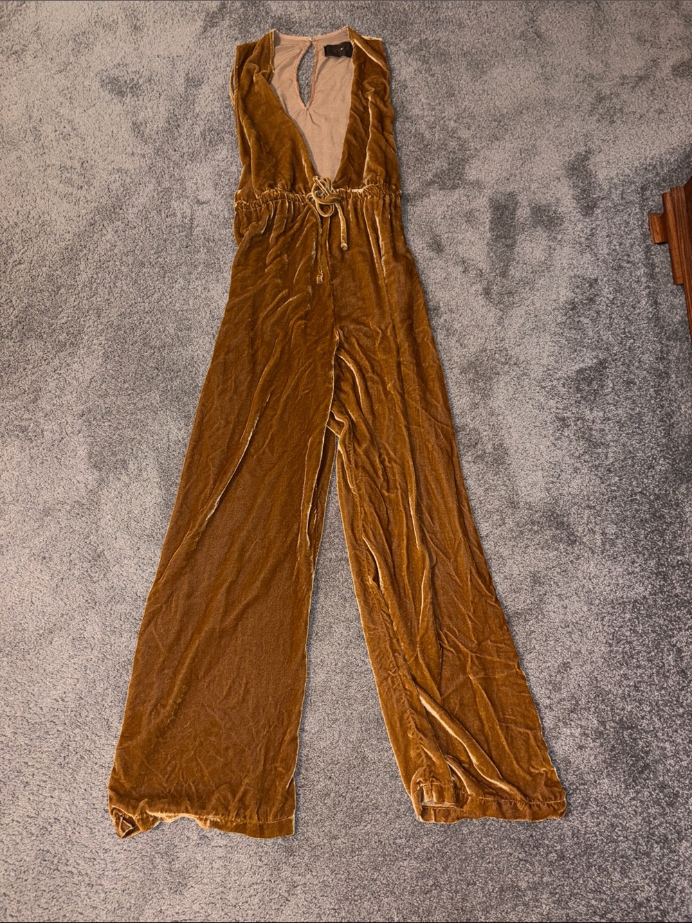 Reformation gold velour jumpsuit - Picture 6 of 7